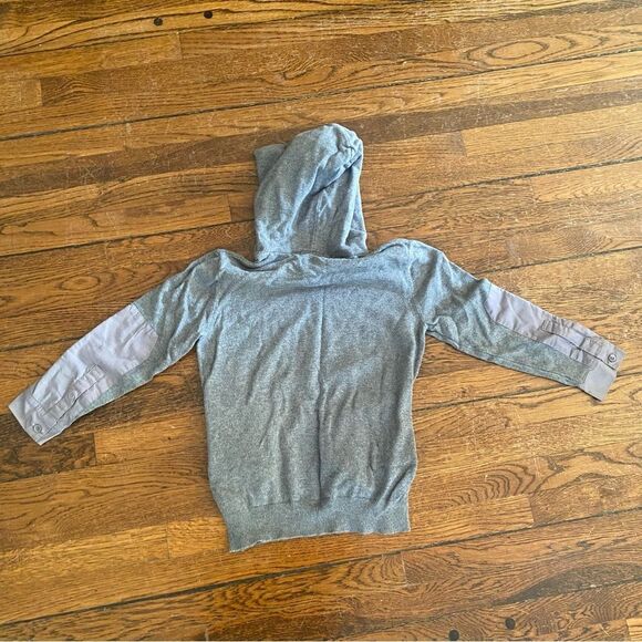 Stella McCartney kids Gray Wolf Graphic Hoodie size 10 - Picture 9 of 10